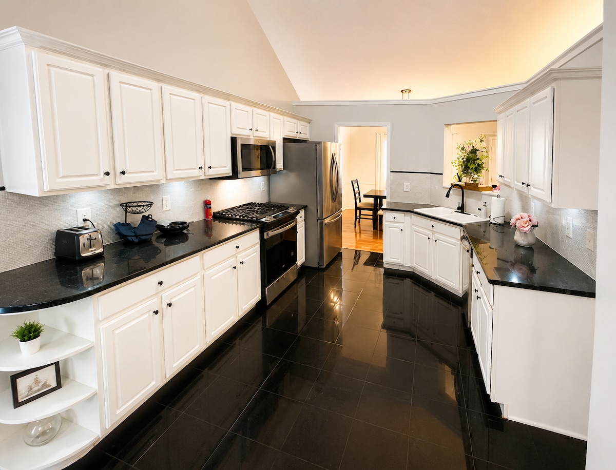 3BR Near Lake Lanier | Road Atlanta & Gainesville