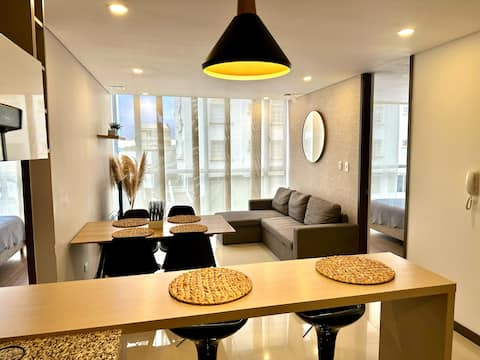 Modern Apartment + Excellent Location