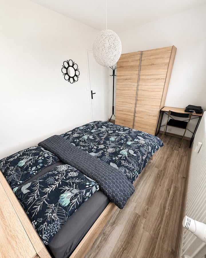 Schlafzimmer 2