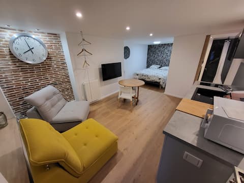 Top Airbnb: studio center in Besançon
