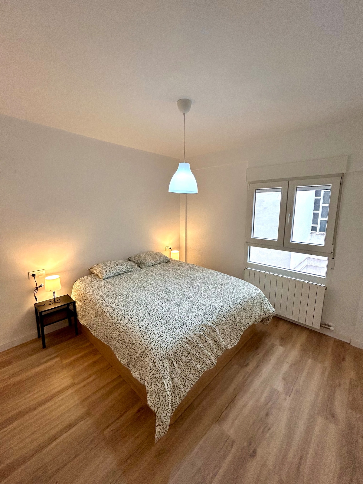 Schlafzimmer 1