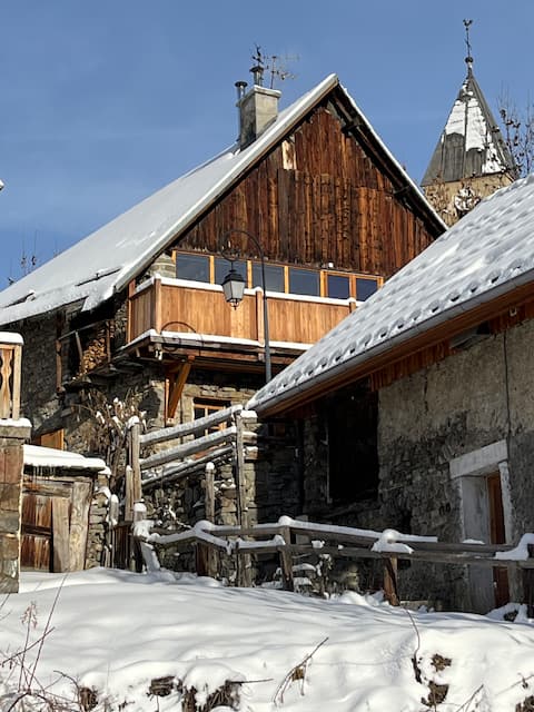 L'Albanio, heart of the village Albanne-Les Karellis