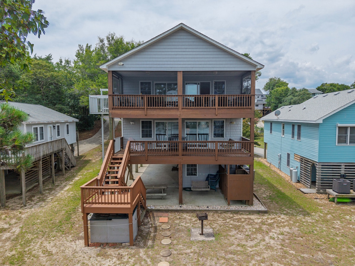 Outer Banks Retreat-Beach House Near Sound & Ocean