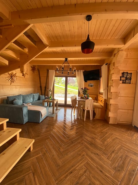 Top Airbnb: Painted Cottage in the Mountains in Gmina Czarny Dunajec