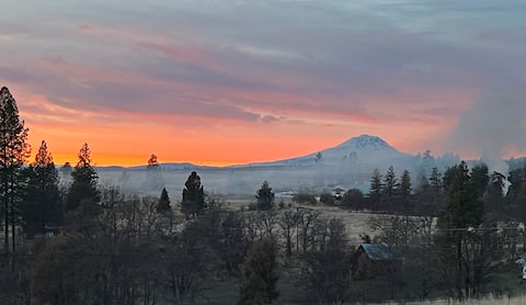 Secluded home near golf course