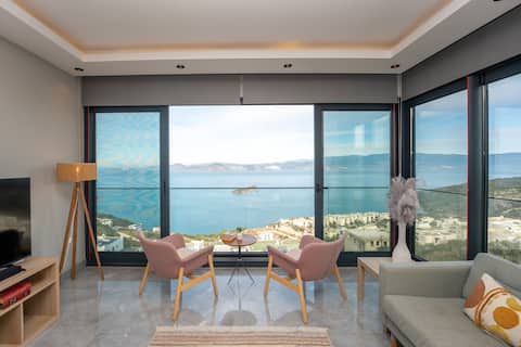 Top-earning Airbnb listing in Milas, 3 bedrooms