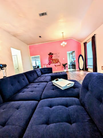 Stockyards & AT&T Stadium with Pool!