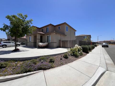 Spacious, Close to Great Wolf, Ideal for Families!