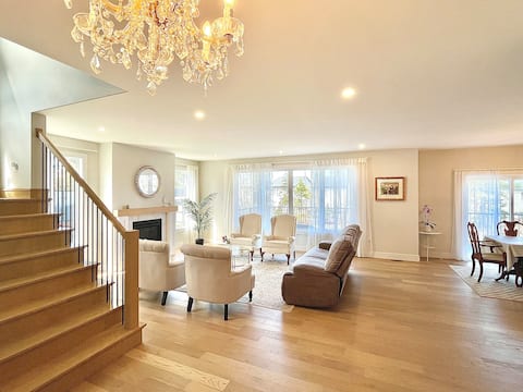 Popular Airbnb listing: The Element Residence by Blue Mountain in Bedford West