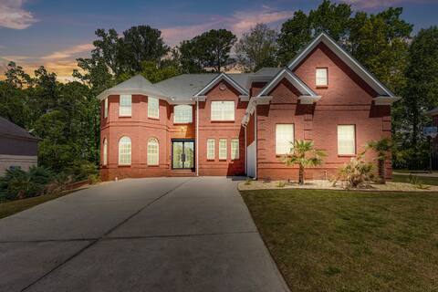 Atlanta’s Exquisite Home (8 Bedroom)