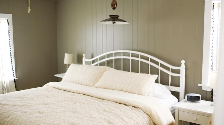 საძინებელი 1