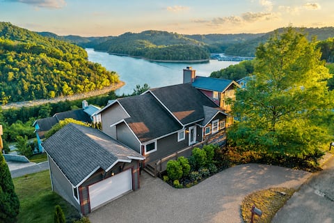 Center Hill Lake Views & Access | Pool & Hot Tub