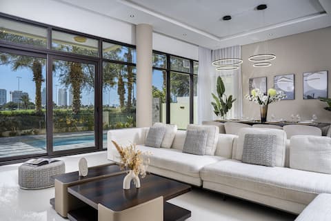 Popular Airbnb listing: Daniels 5BR Villa | Damac Hills | Golf Course View in Al Hebiah Third