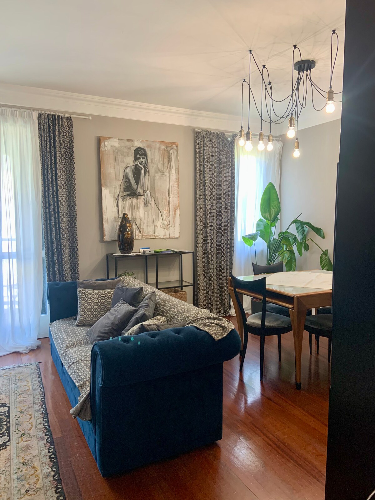 Top performing Airbnb: Interno 3, with large garage 5 min from the center in Verona