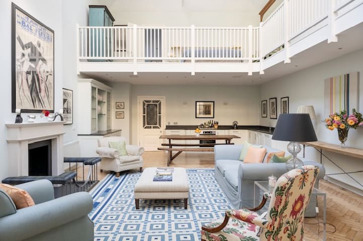 Quiet & Stylish 2BR in Chelsea