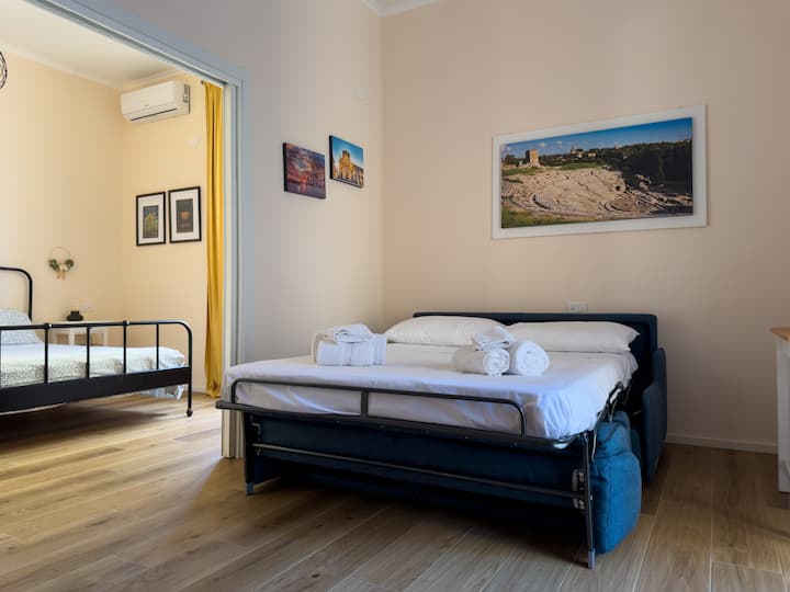𝐀𝐓𝐇𝐄𝐍𝐀 • Près D'ortigia, Parking Gratuit - Siracusa