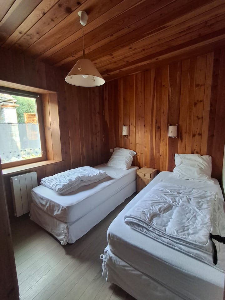 Dhomë gjumi 2