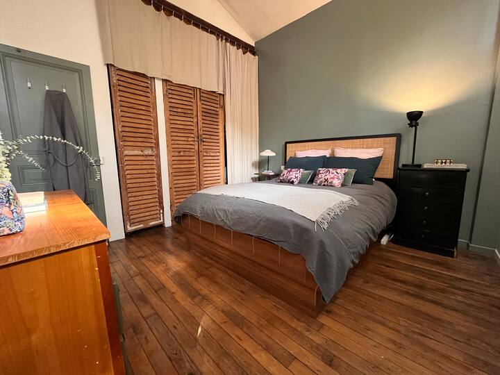 საძინებელი 1