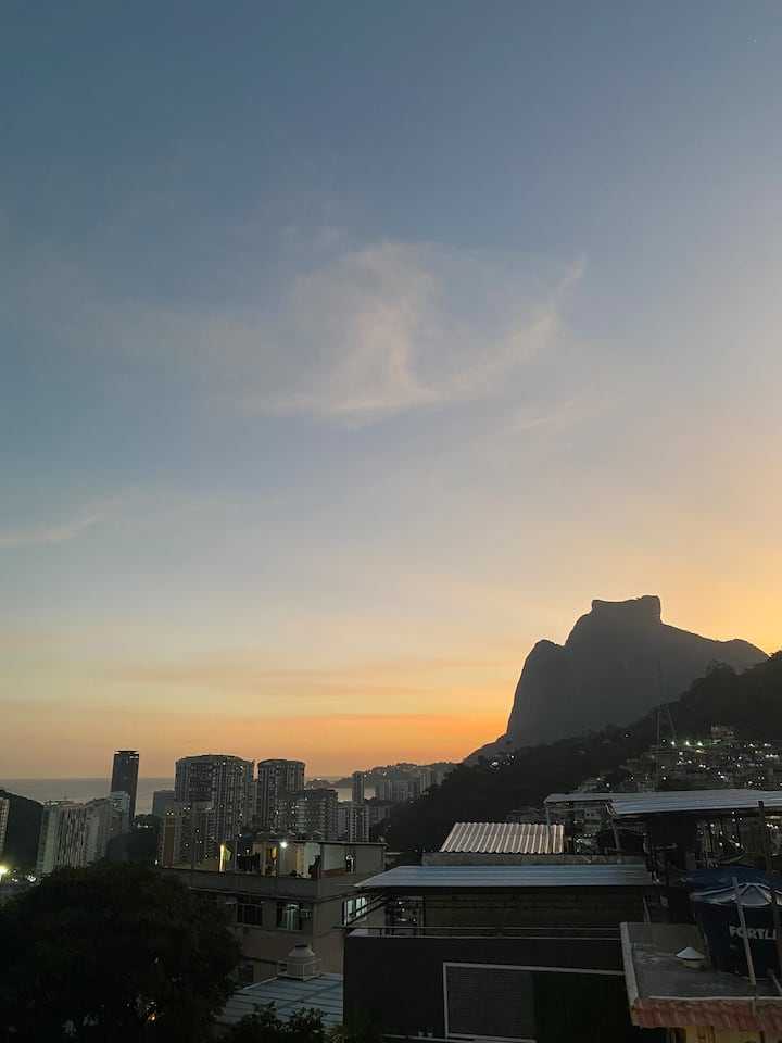 Casa De Fácil Acesso Com Vista Deslumbrante - Rio de Janeiro