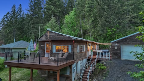 CDALake|Kayaks|Hottub|BoatSlip|PoolTable|Golf Cart