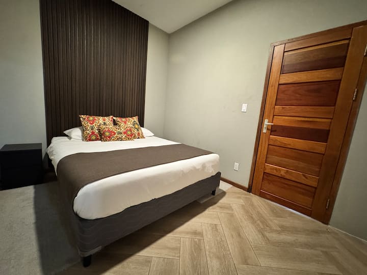 غرفة النوم 1