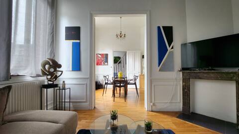 Successful Airbnb property: The Artiste in Douai