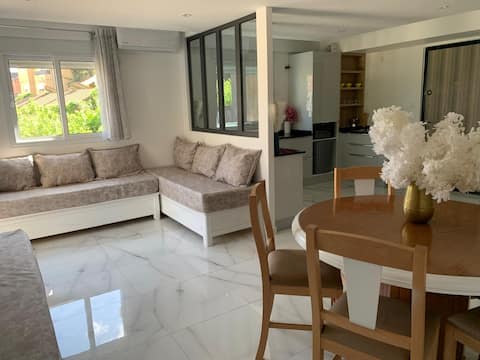 Beautiful F2 + car rental in the hills of Algiers