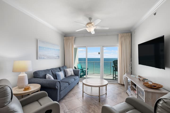 Beachfront Condo! Pool! Splash Pad! Hot Tub! - Gulf Shores, AL