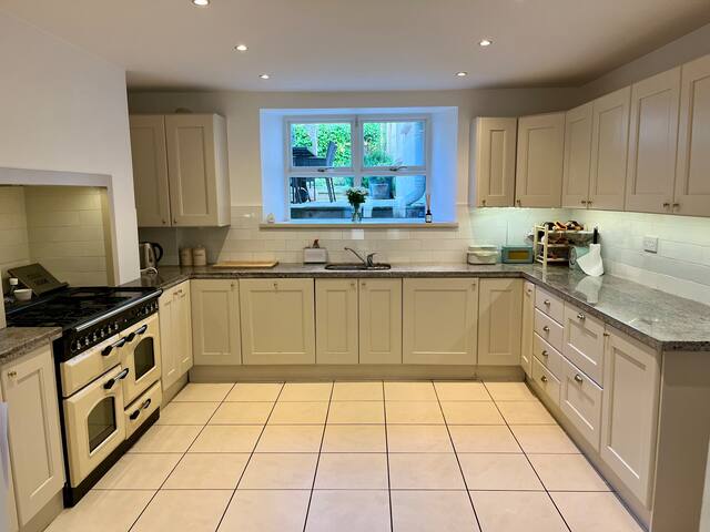 Victorian Townhouse Rathmines gallery image 5