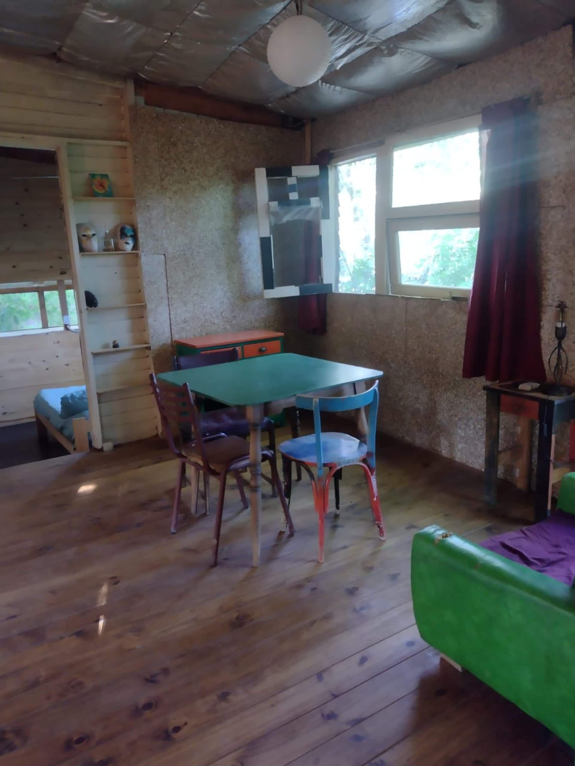 Green cabins 1