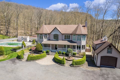 Catskills Villa