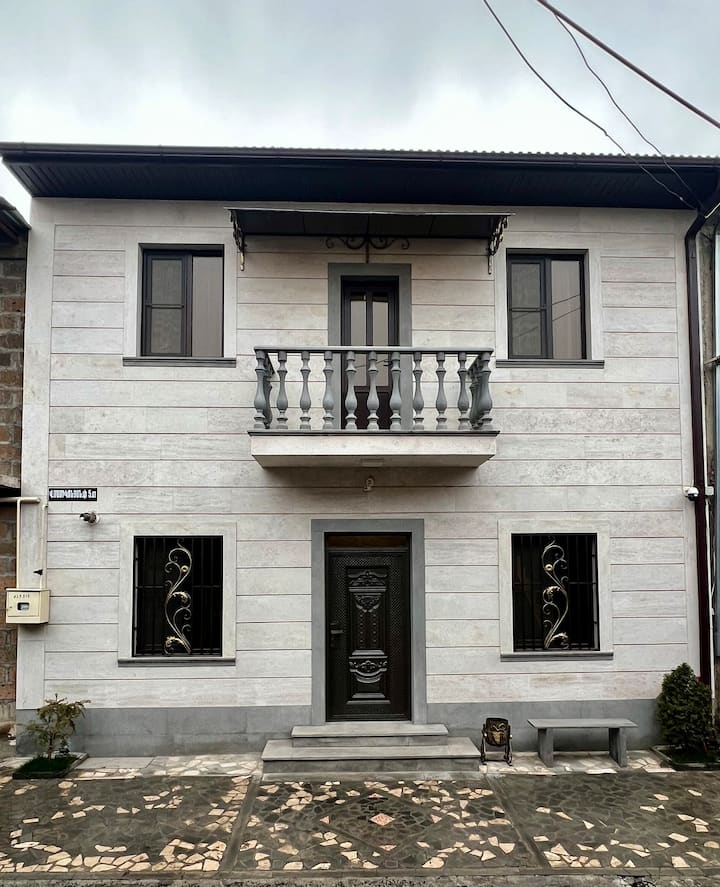 New, Comfortable 3 Bedroom House - Yerevan