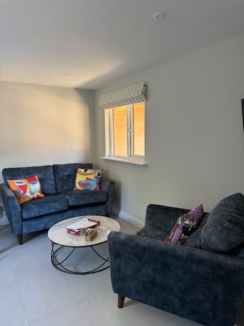 Successful Airbnb property: Self-contained annexe Reigate in Reigate And Banstead