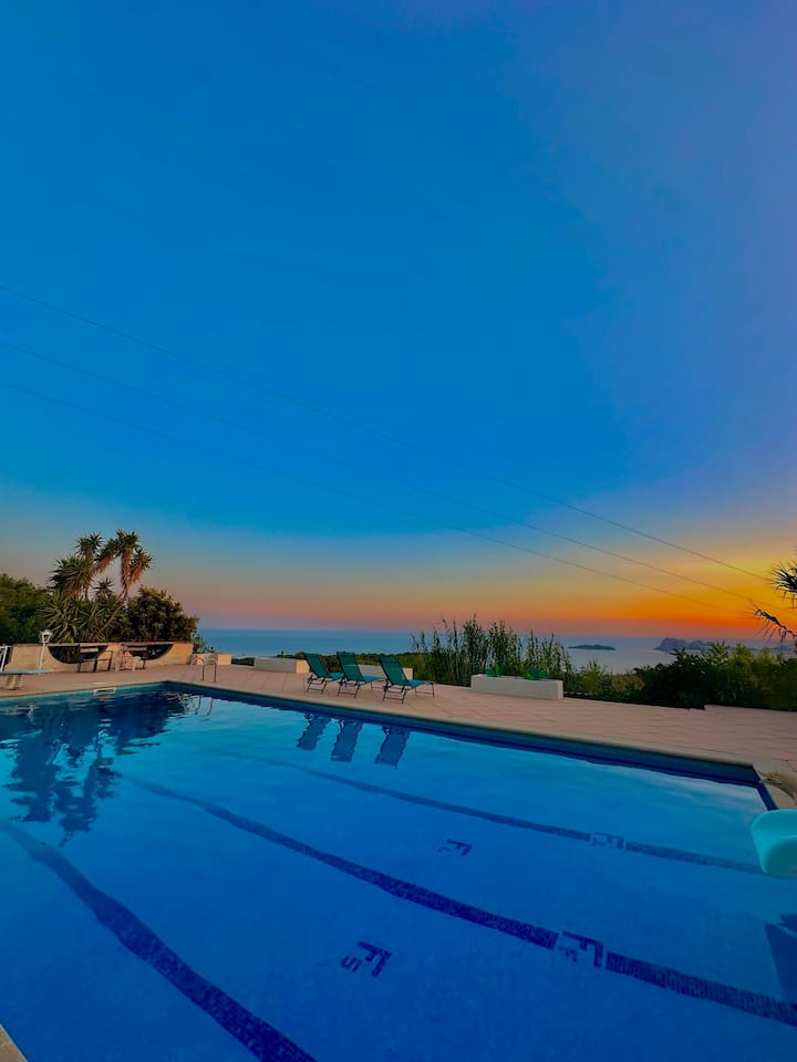 Maison Vue Exceptionnelle, Piscine Privée Partagée - Cassis