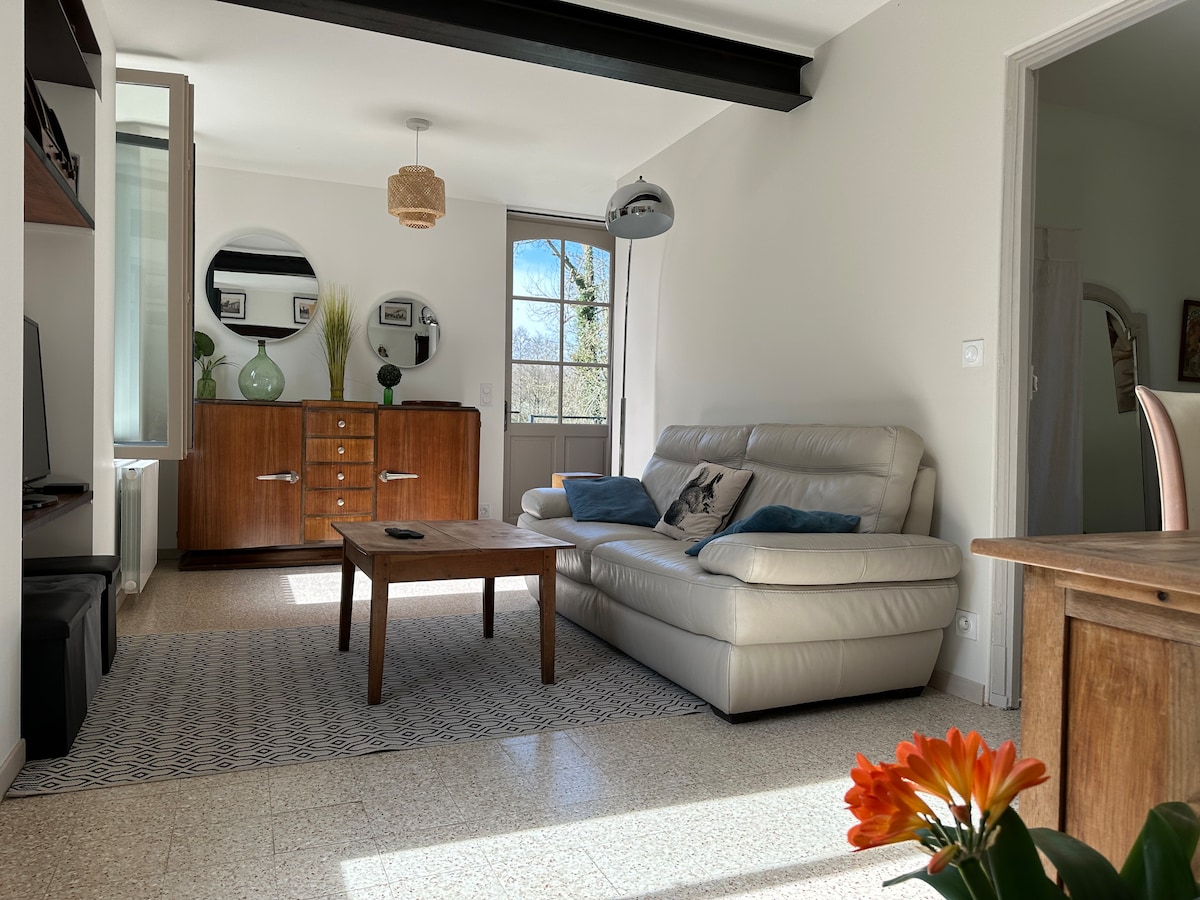 Top performing Airbnb: Vichères La Gare in Eure Et Loir