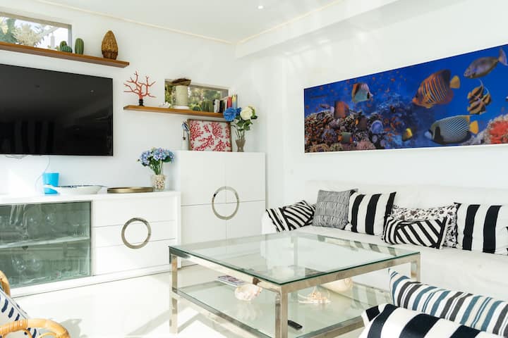 Luxury Beachfront House
Villa Primera Linea Playa - Marbella