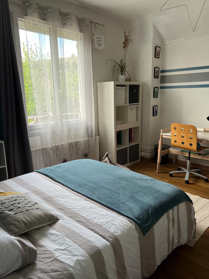 საძინებელი 4