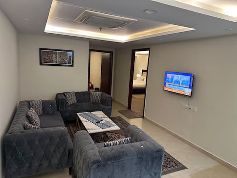Goldcrest Royal Two Bed Dha LHR