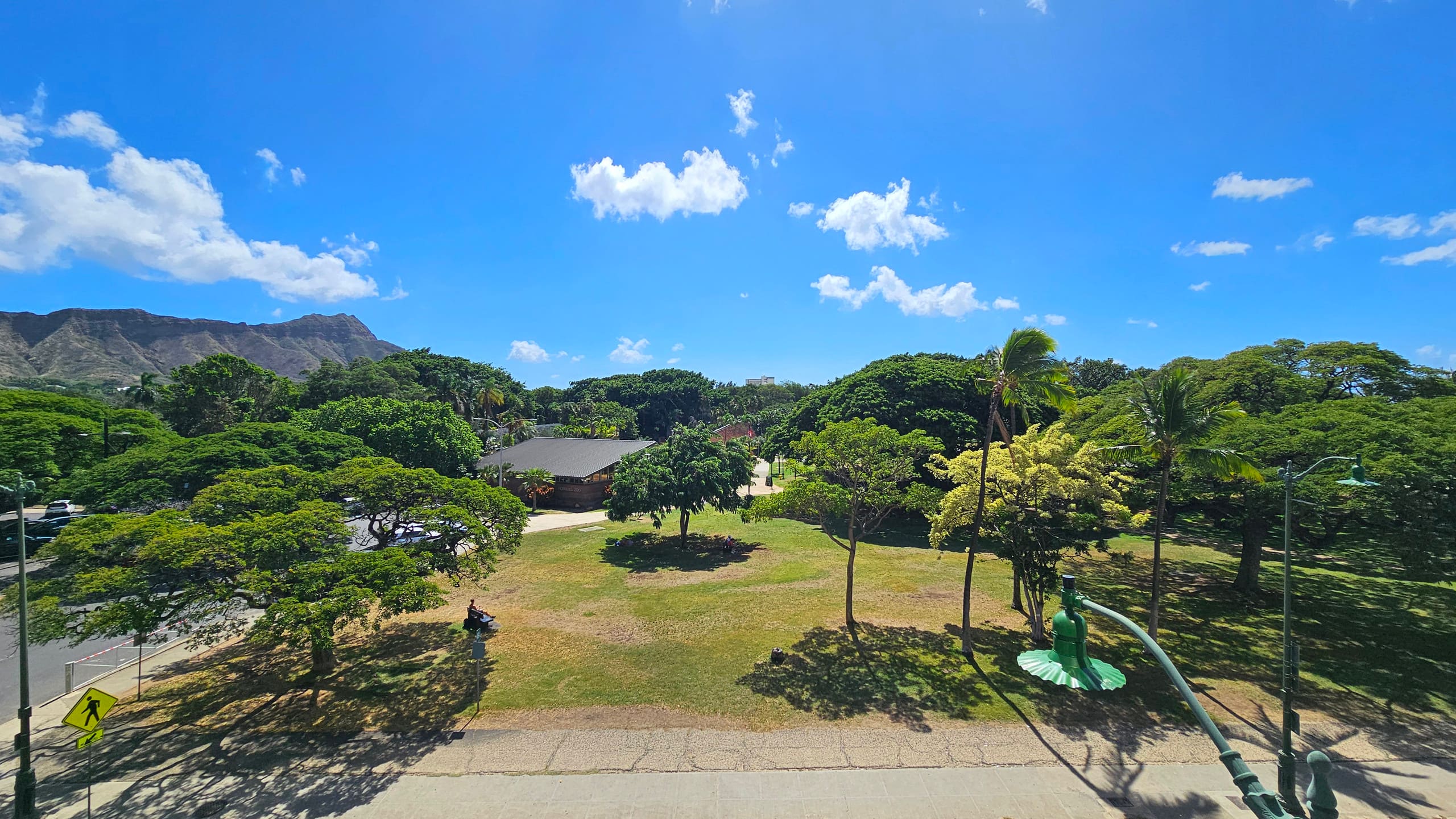 Condo in Honolulu · ★4.4 · Studio · 1 bed · 1 private bath - Image 22