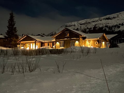 Close to the city center, large, great cabin, right next to the ski slopes