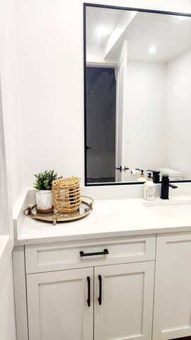 Modern Farm Oasis gallery image 5