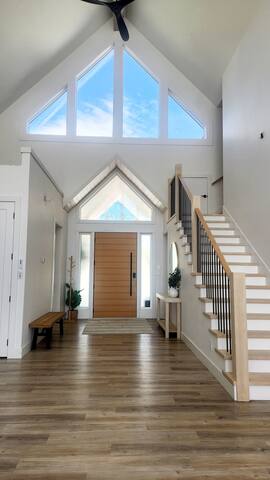 Modern Farm Oasis gallery image 4