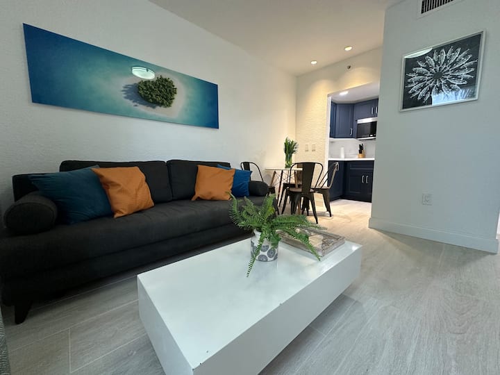 Great Beach Getaway - North Miami Beach, FL