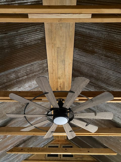 Popular Airbnb listing: Livingston Junction Conductors Log Cabin in Eureka Springs