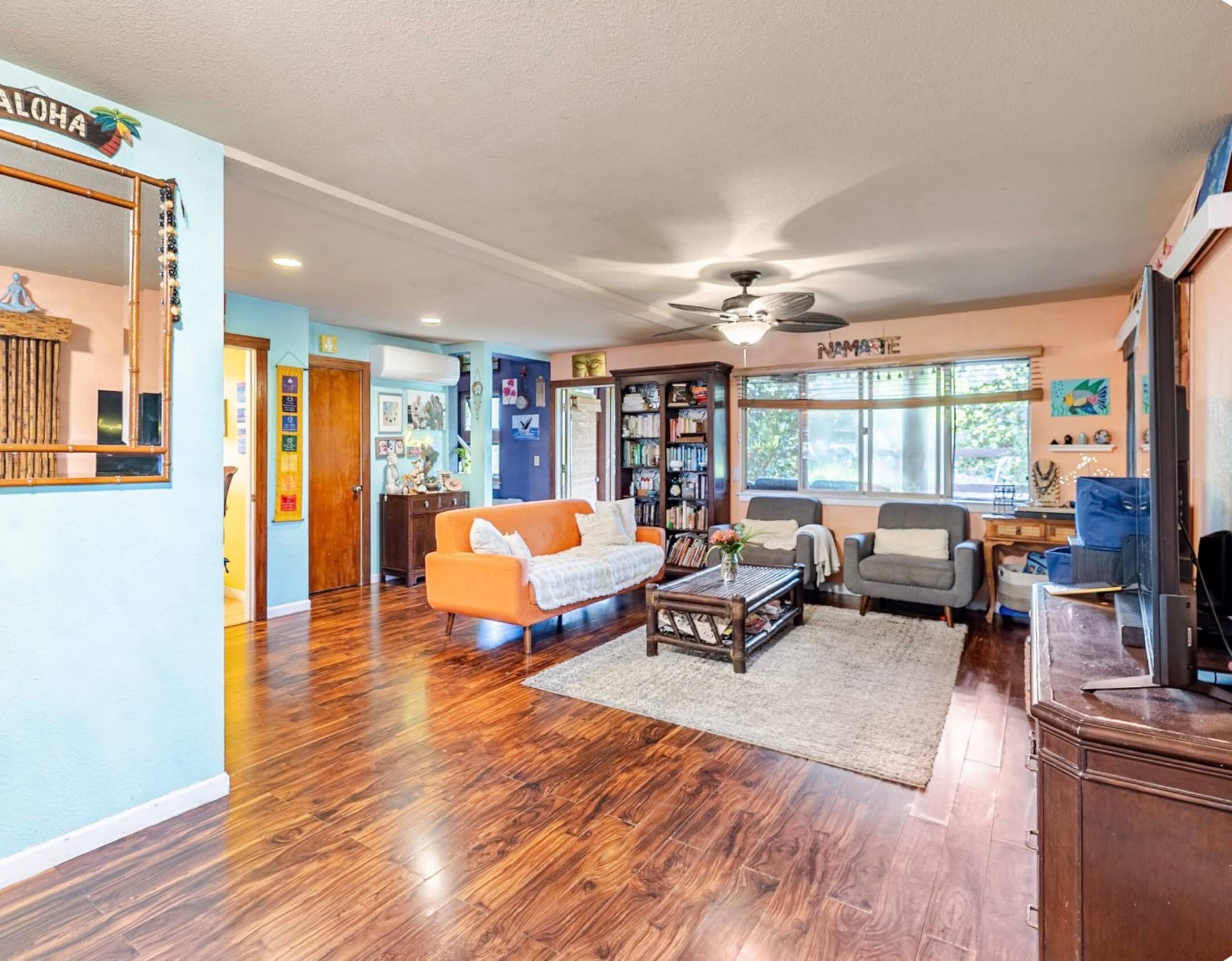 Home in Kailua-Kona · ★4.96 · 1 bedroom · 1 bed · 1.5 shared baths - Image 17