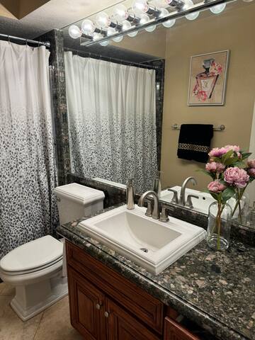 Dream in Las Vegas 5BR/Pool/Jac gallery image 4