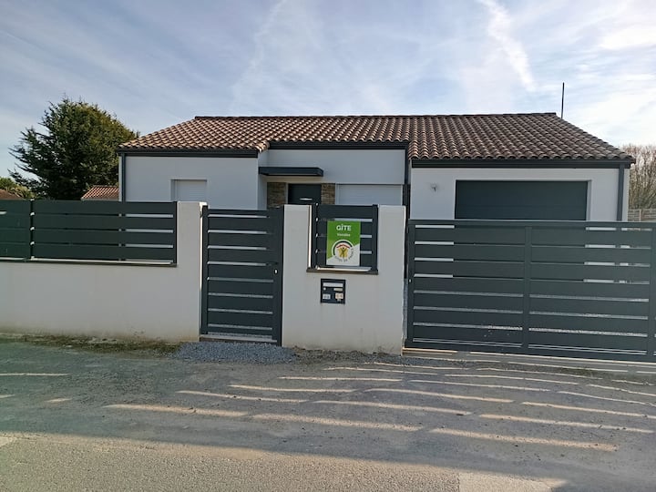 Gîte Saint-révérend, 4 Pièces, 6 Pers. - Apremont