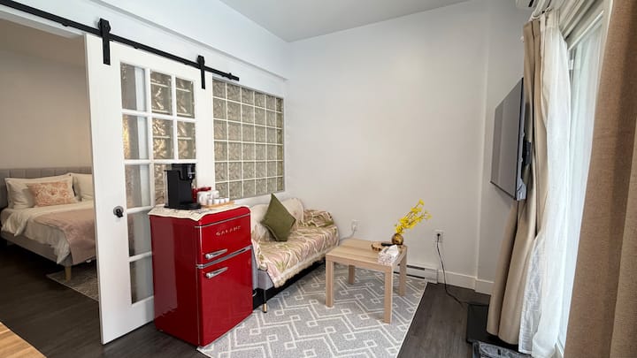 Maison Mosaïque | Glassbrick 1br Near Leonardcohen - Montreal
