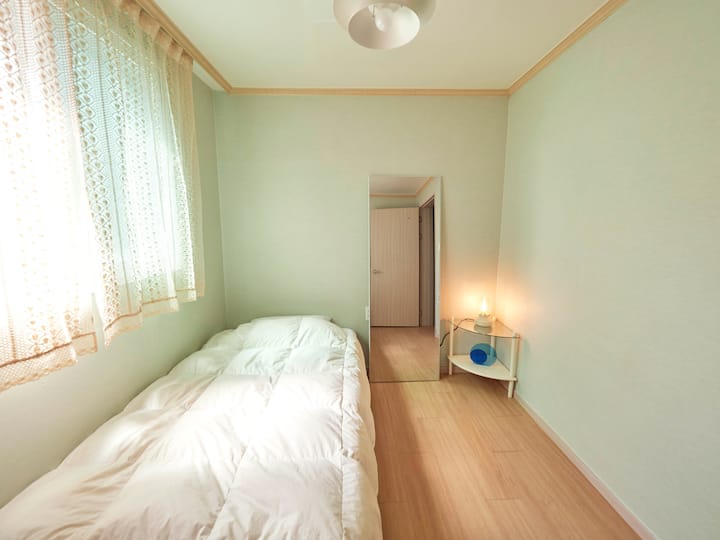 საძინებელი 3