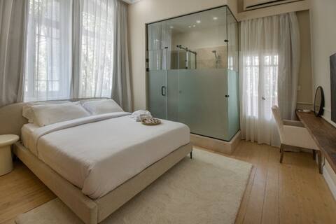 Lavender Studio with Balcony in Zamalek Cairo